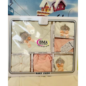 Tenue de baptême pour bébé