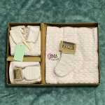 Ténue baptême en laine  pour bébé