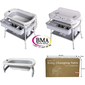 Table à langer et baignoire combinée